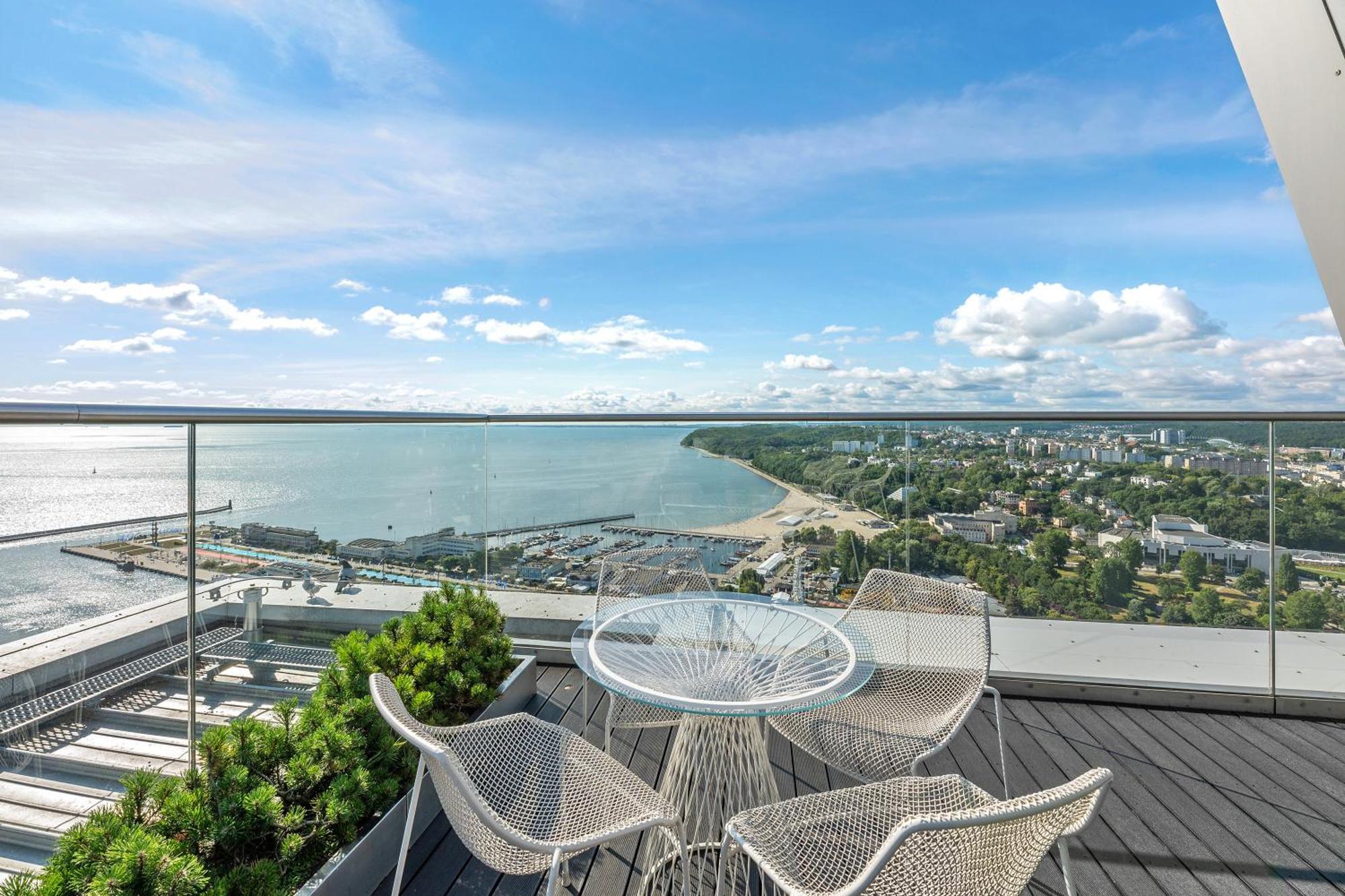 Sea Towers Leilighet Gdynia Eksteriør bilde